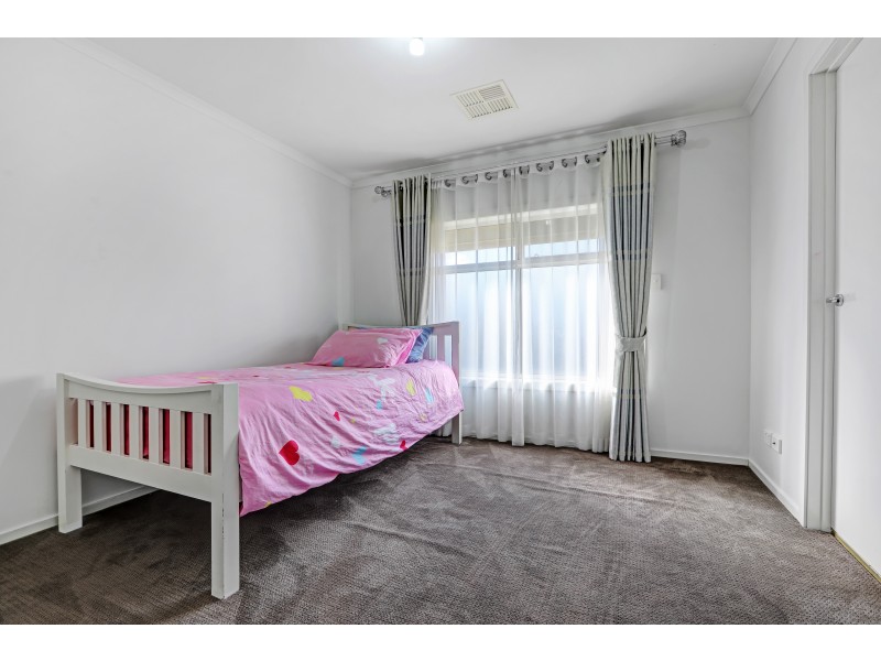 10 Mapleton Circuit, Mawson Lakes SA 5095