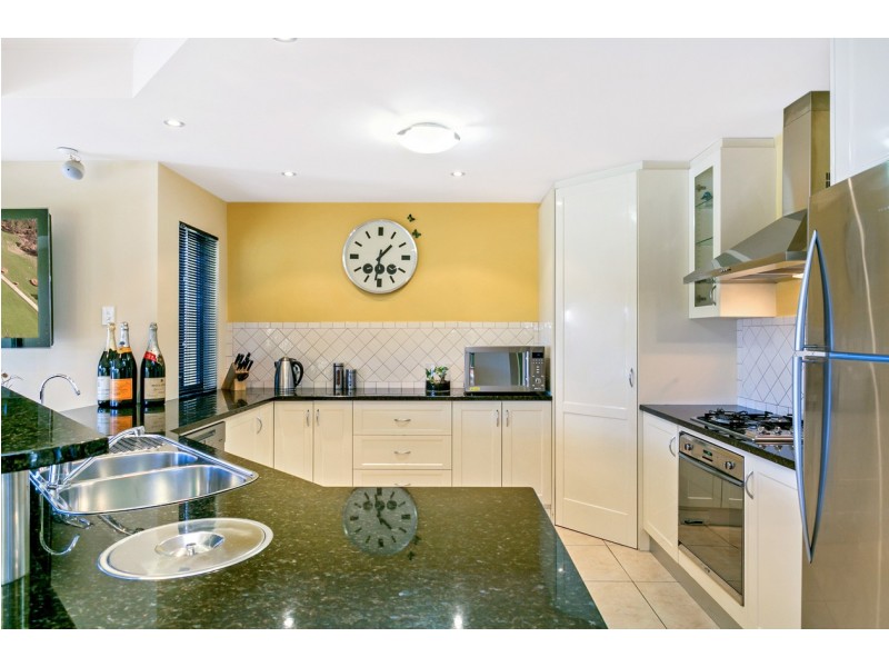 4 Mckinlay Court, Mawson Lakes SA 5095