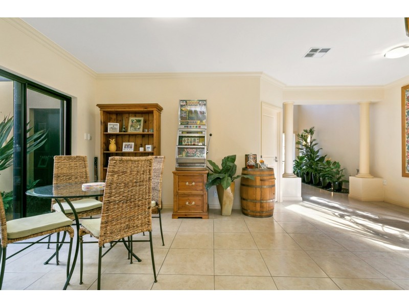 4 Mckinlay Court, Mawson Lakes SA 5095