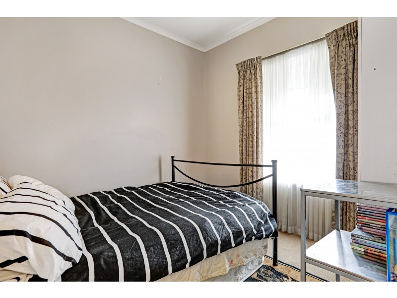 33 Newland Way, Mawson Lakes SA 5095