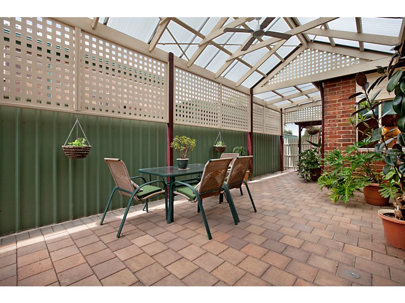 13 Parkdale Crescent, Mawson Lakes SA 5095