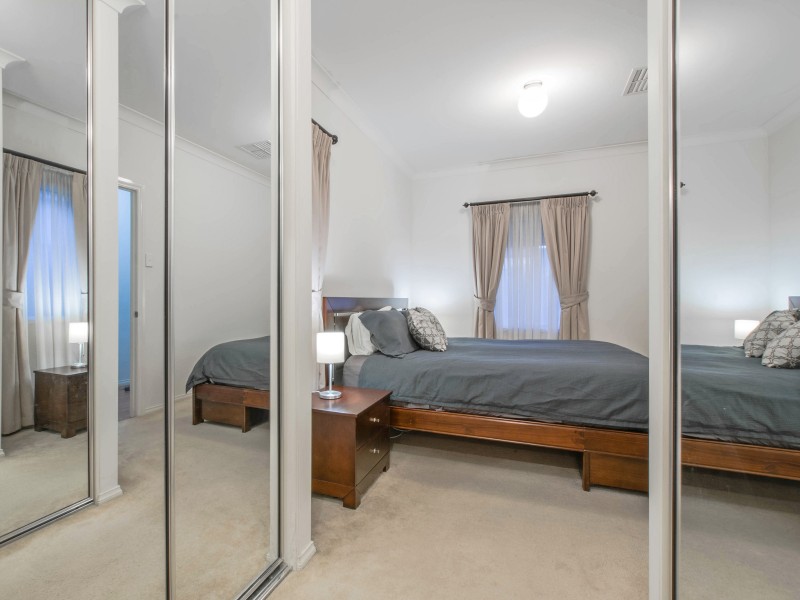 20  Lord Howe Crescent, Mawson Lakes SA 5095