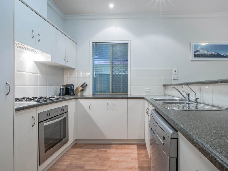 20  Lord Howe Crescent, Mawson Lakes SA 5095