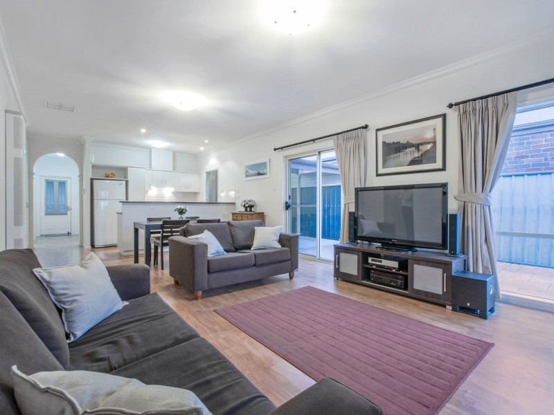 20  Lord Howe Crescent, Mawson Lakes SA 5095