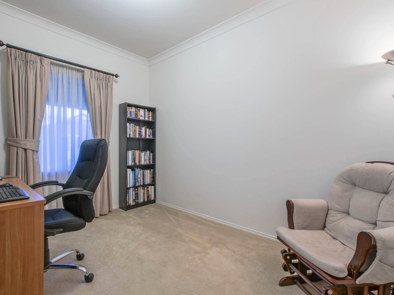 20  Lord Howe Crescent, Mawson Lakes SA 5095