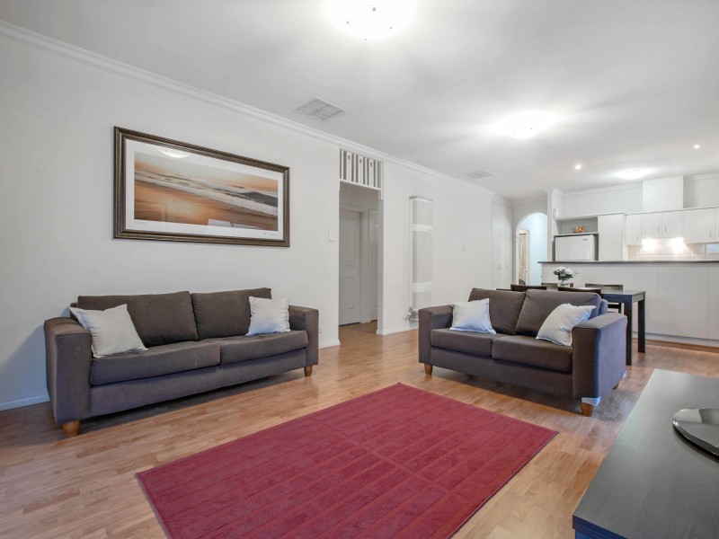 20  Lord Howe Crescent, Mawson Lakes SA 5095