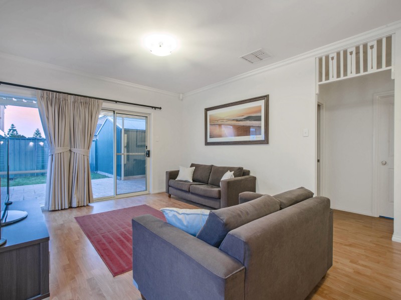 20  Lord Howe Crescent, Mawson Lakes SA 5095