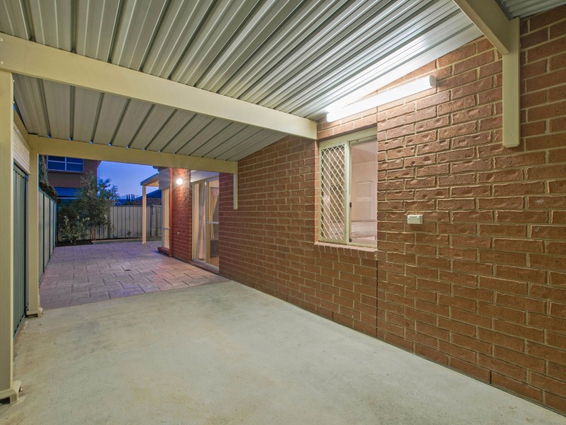 20  Lord Howe Crescent, Mawson Lakes SA 5095