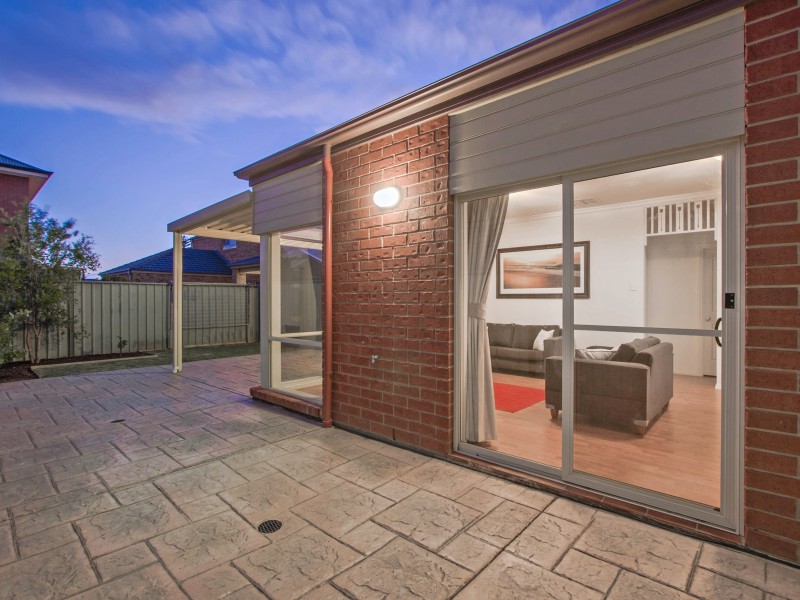 20  Lord Howe Crescent, Mawson Lakes SA 5095