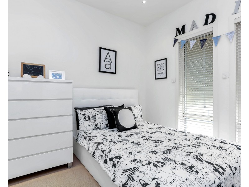 4 Portsmouth Lane, Mawson Lakes SA 5095