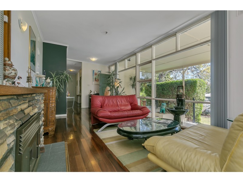 25 Cynthia Street, Para Hills SA 5096