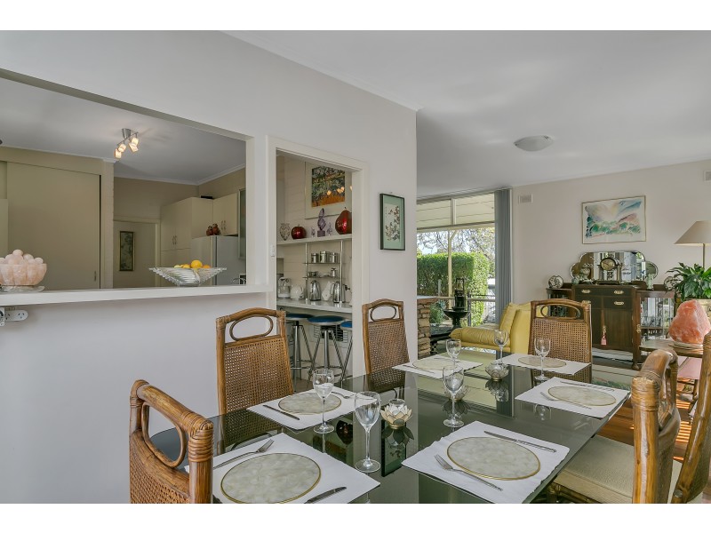 25 Cynthia Street, Para Hills SA 5096