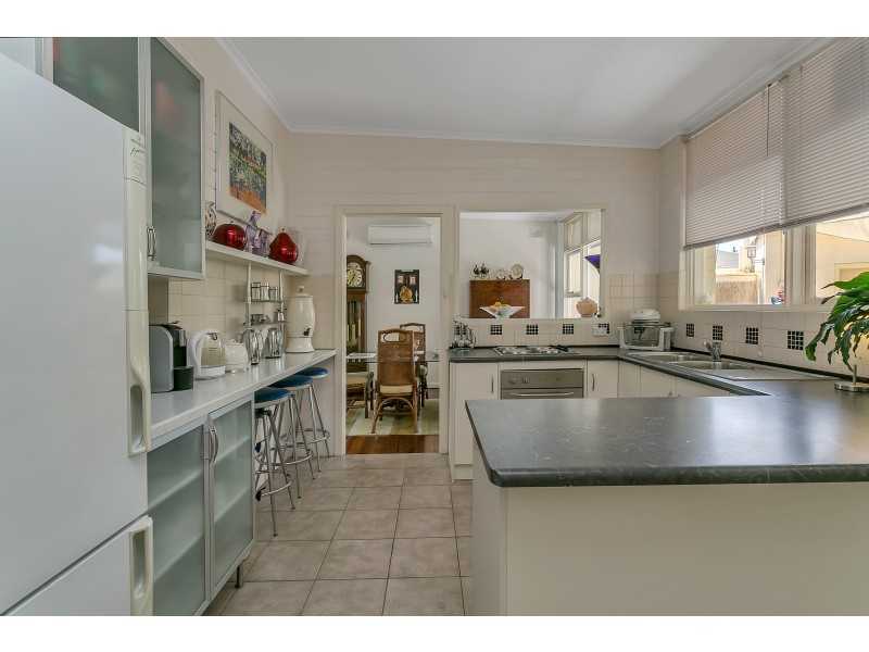 25 Cynthia Street, Para Hills SA 5096