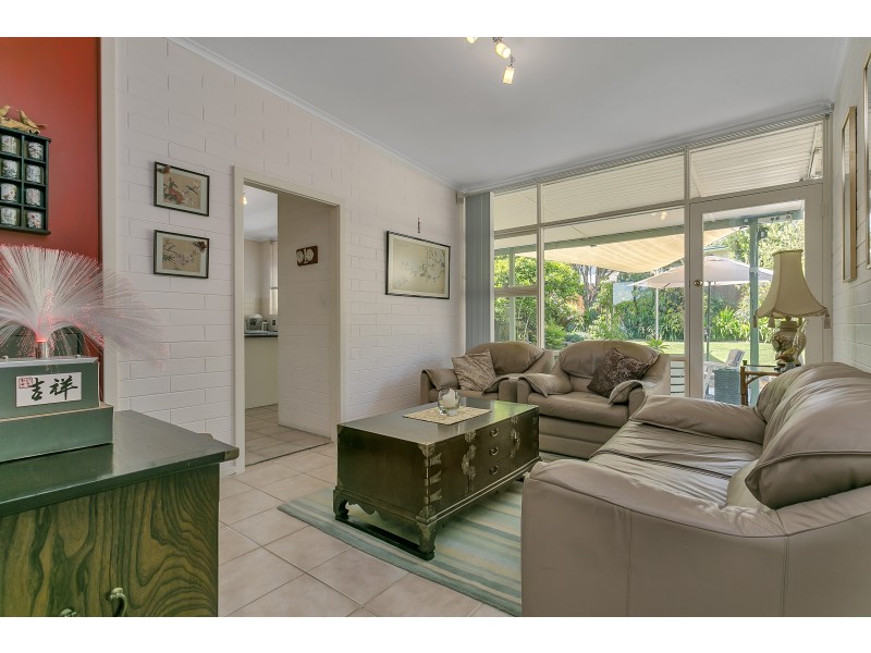 25 Cynthia Street, Para Hills SA 5096