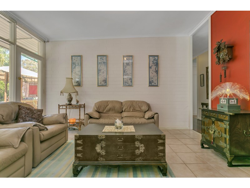 25 Cynthia Street, Para Hills SA 5096