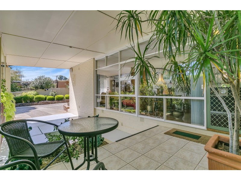 25 Cynthia Street, Para Hills SA 5096