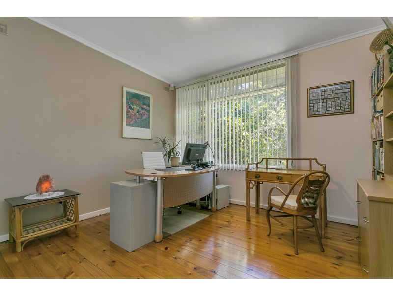 25 Cynthia Street, Para Hills SA 5096