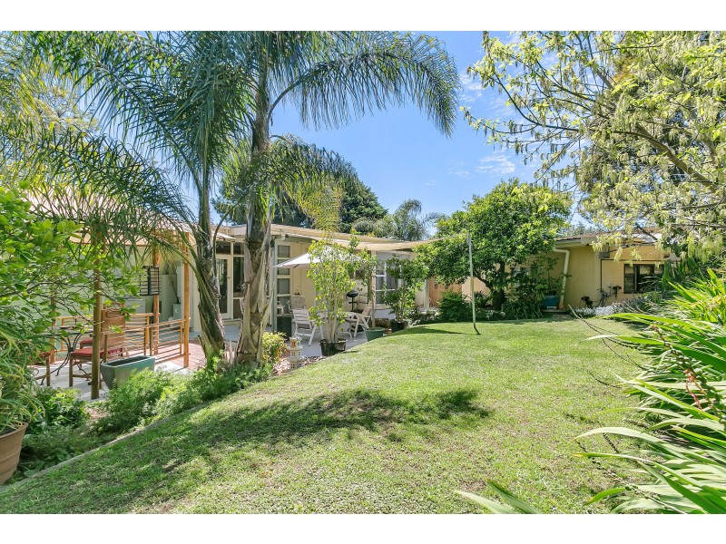 25 Cynthia Street, Para Hills SA 5096