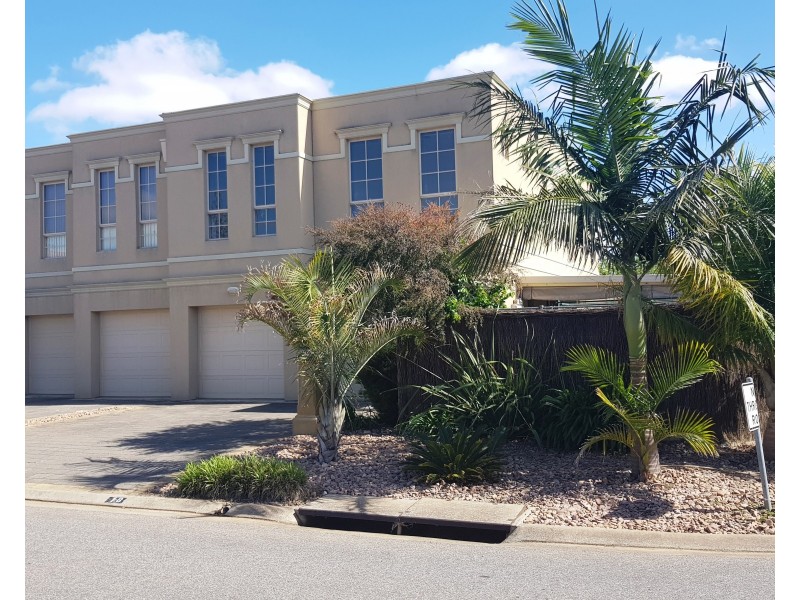 18 Gairdner Lane, Mawson Lakes SA 5095