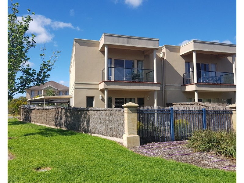 18 Gairdner Lane, Mawson Lakes SA 5095