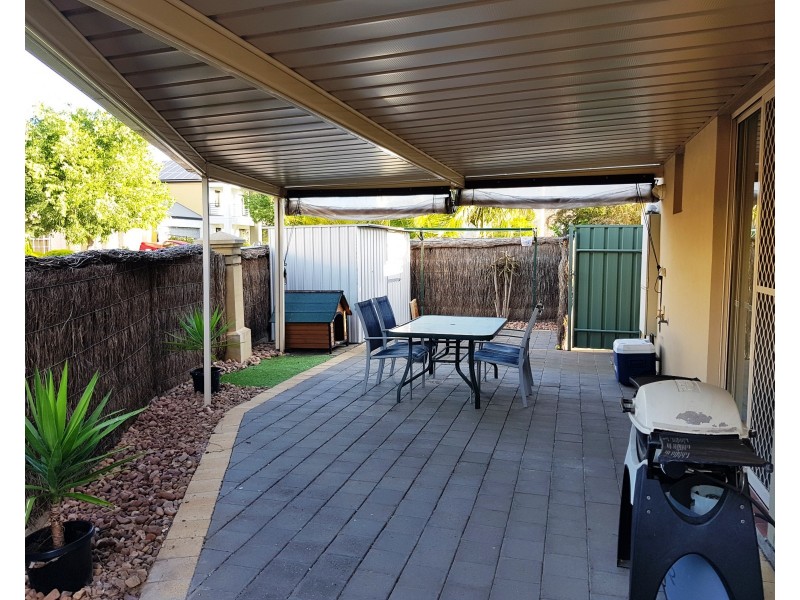 18 Gairdner Lane, Mawson Lakes SA 5095
