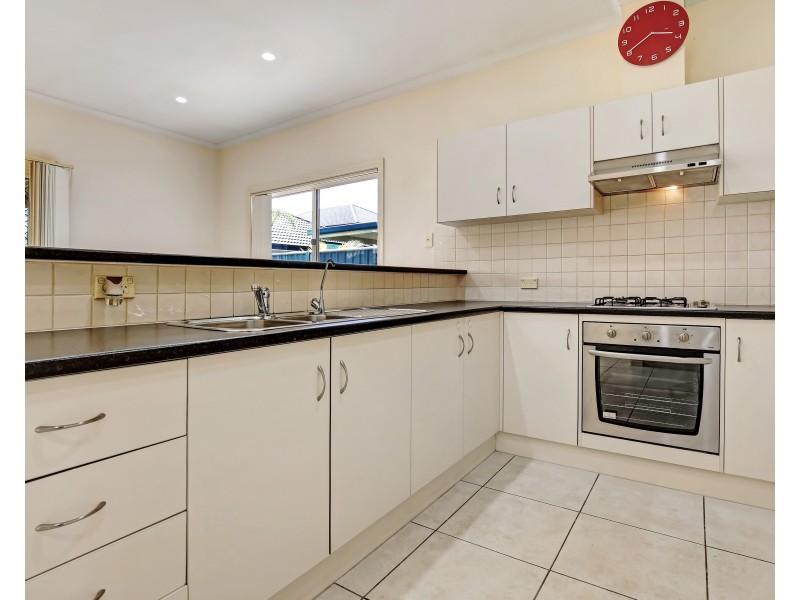 4 Innes Circuit, Mawson Lakes SA 5095