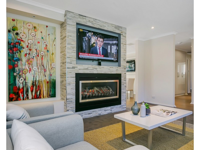 19 St Albans Avenue, Valley View SA 5093