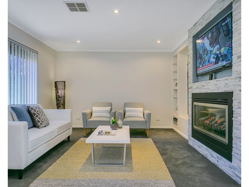 19 St Albans Avenue, Valley View SA 5093