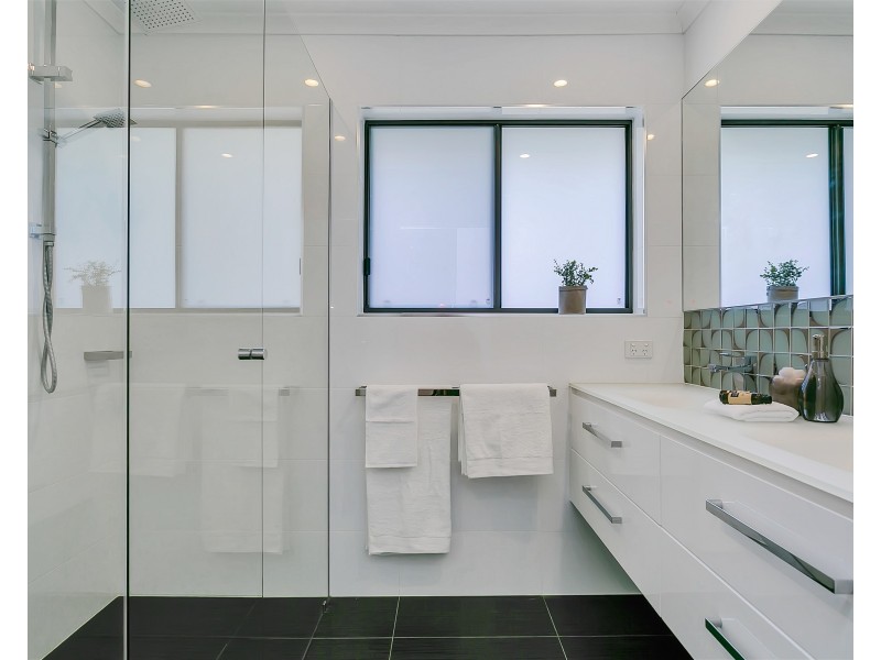 19 St Albans Avenue, Valley View SA 5093