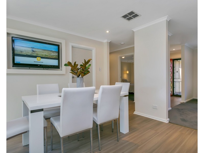 19 St Albans Avenue, Valley View SA 5093