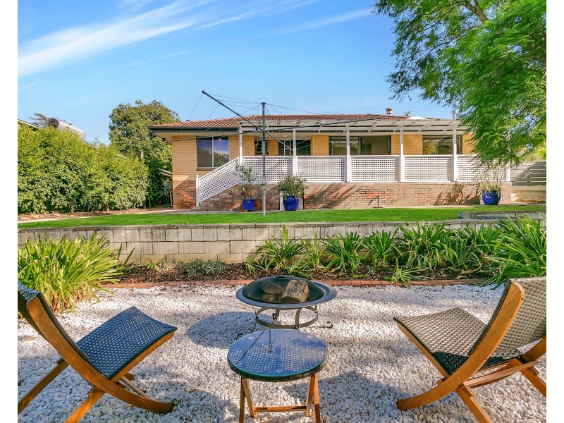 19 St Albans Avenue, Valley View SA 5093