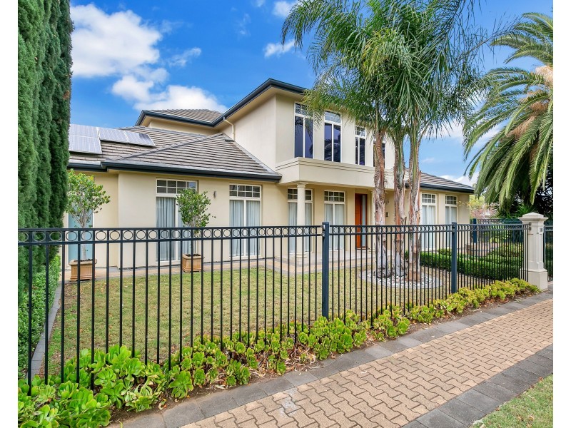 18 Frome Crescent, Mawson Lakes SA 5095