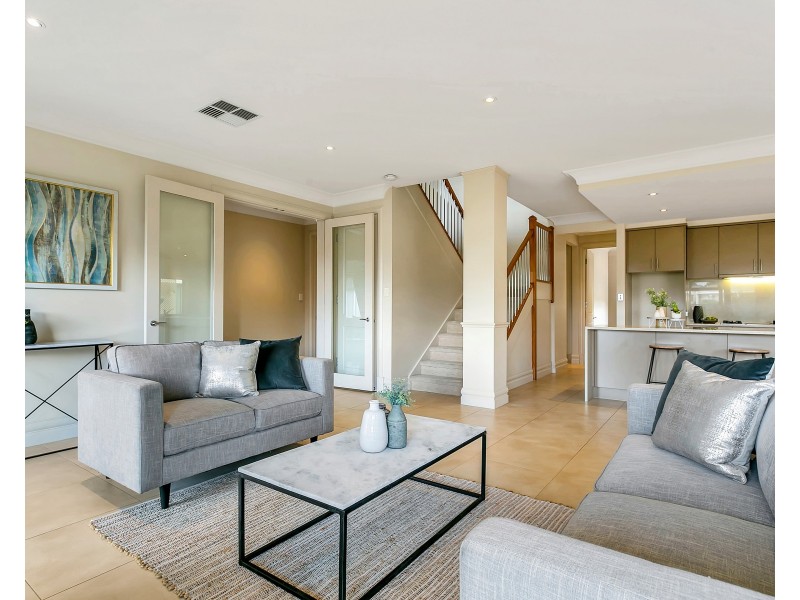 18 Frome Crescent, Mawson Lakes SA 5095