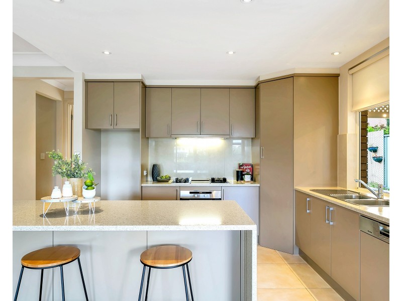 18 Frome Crescent, Mawson Lakes SA 5095