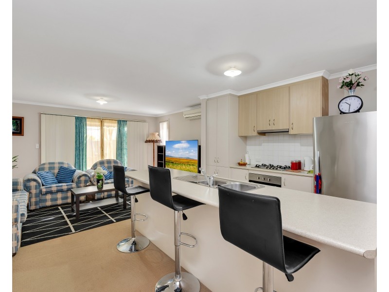 2 Alexandrina Crescent, Andrews Farm SA 5114