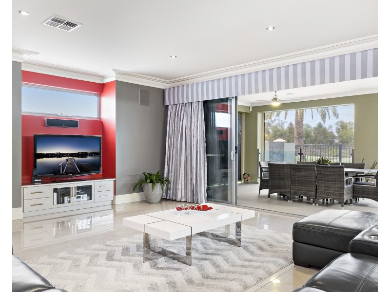 36B  Lomond Circuit, Mawson Lakes SA 5095