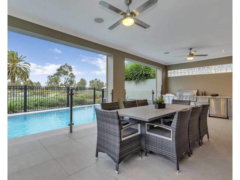 36B  Lomond Circuit, Mawson Lakes SA 5095