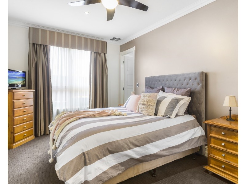 36B  Lomond Circuit, Mawson Lakes SA 5095