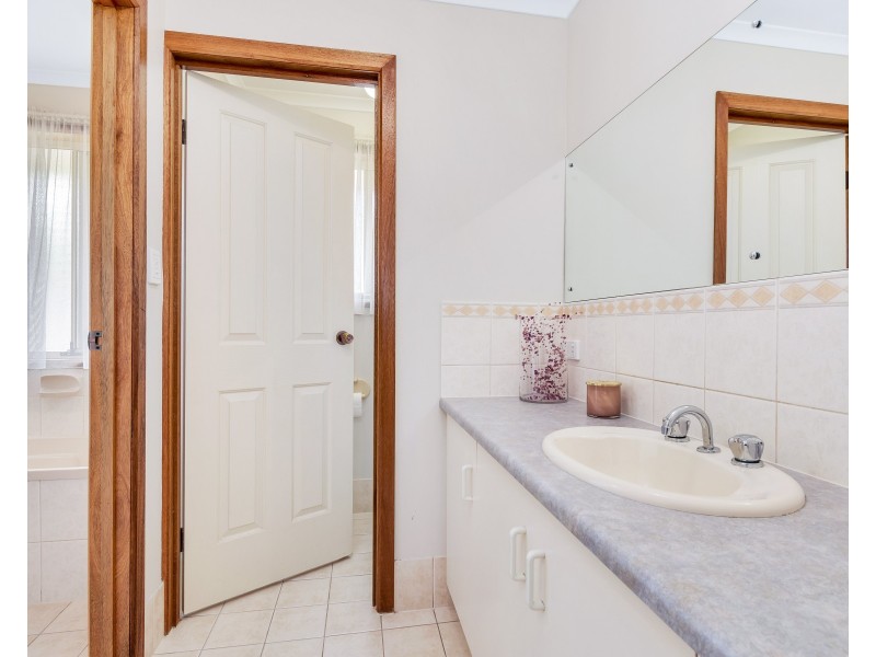 4 Alyssum Court, Para Hills West SA 5096