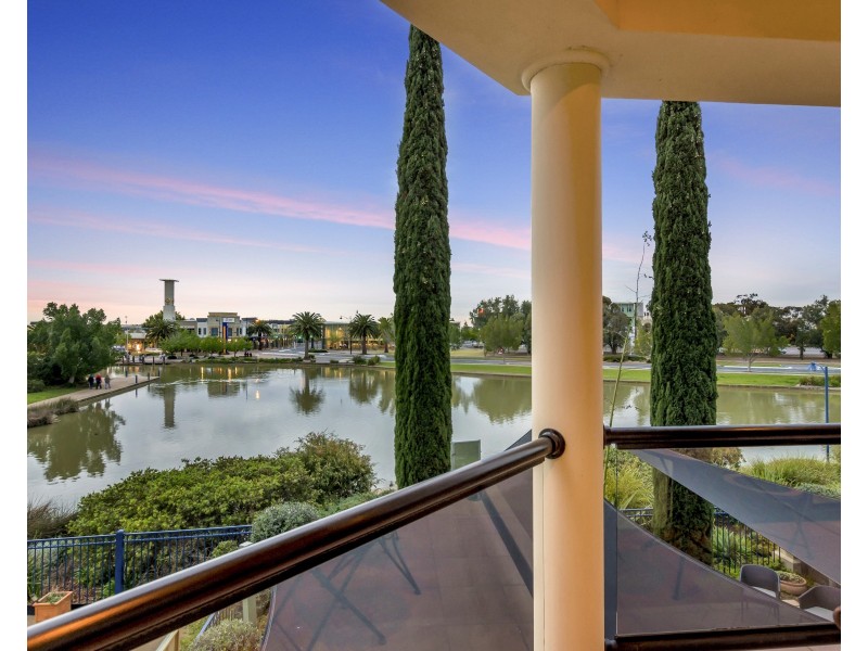 4  Mckinlay Court, Mawson Lakes SA 5095