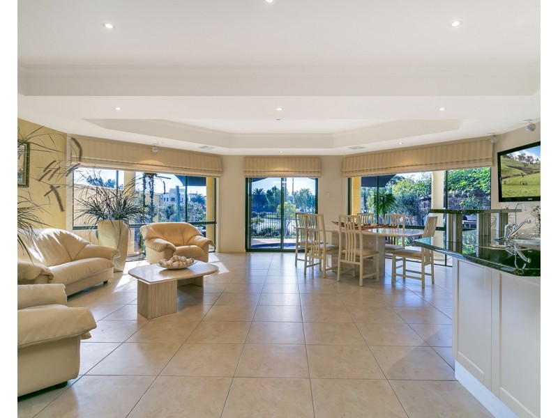 4  Mckinlay Court, Mawson Lakes SA 5095