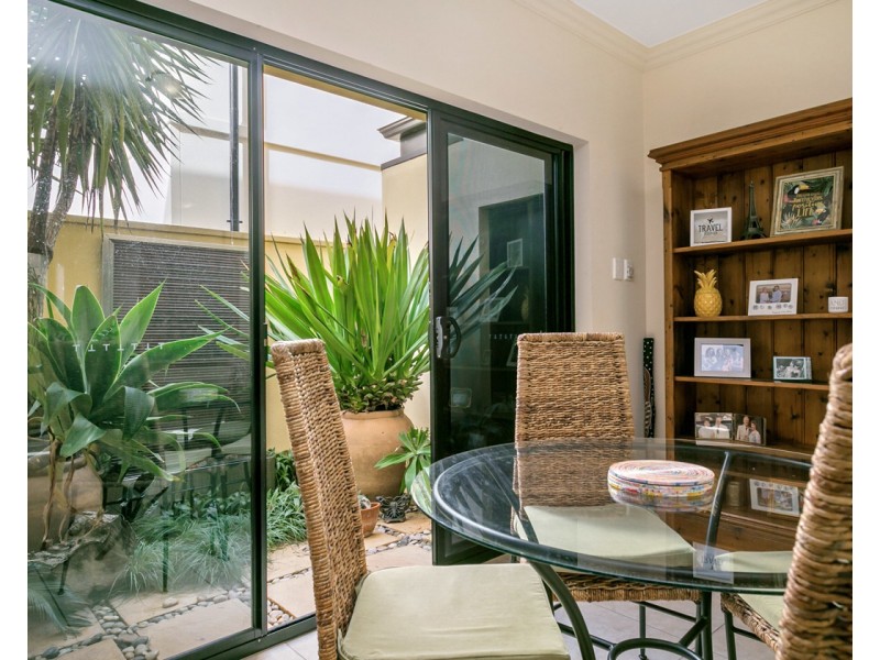 4  Mckinlay Court, Mawson Lakes SA 5095