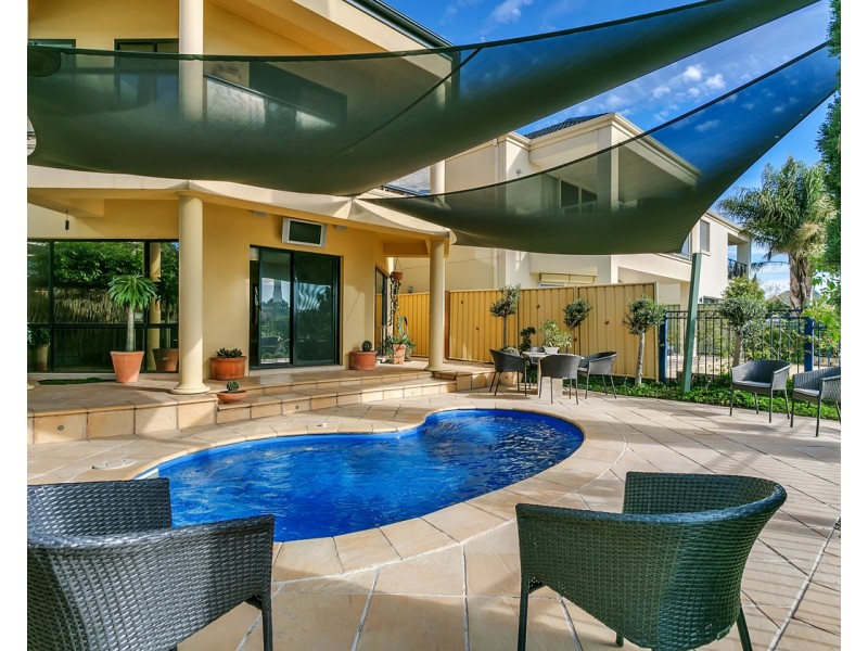 4  Mckinlay Court, Mawson Lakes SA 5095