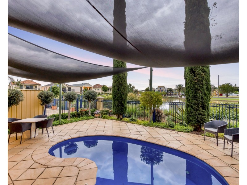 4  Mckinlay Court, Mawson Lakes SA 5095