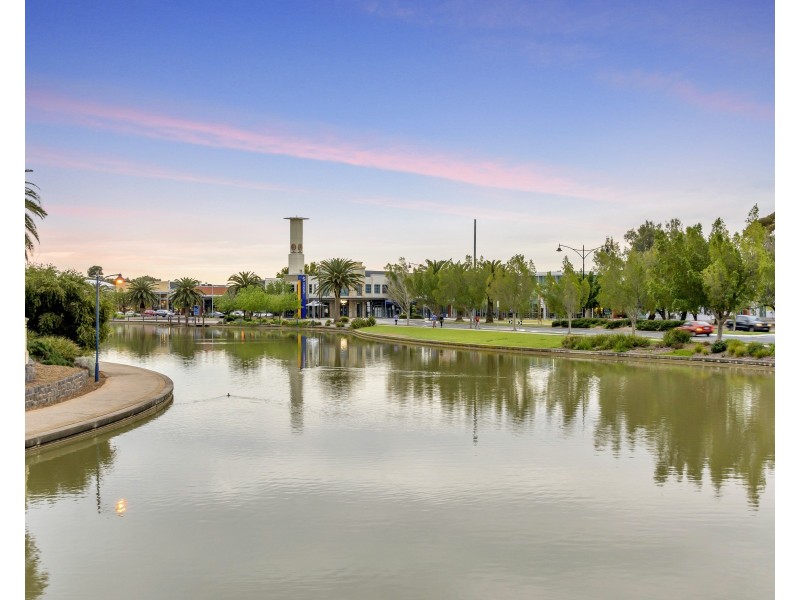 4  Mckinlay Court, Mawson Lakes SA 5095