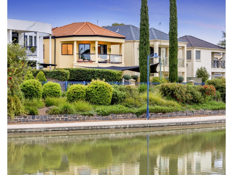 4  Mckinlay Court, Mawson Lakes SA 5095