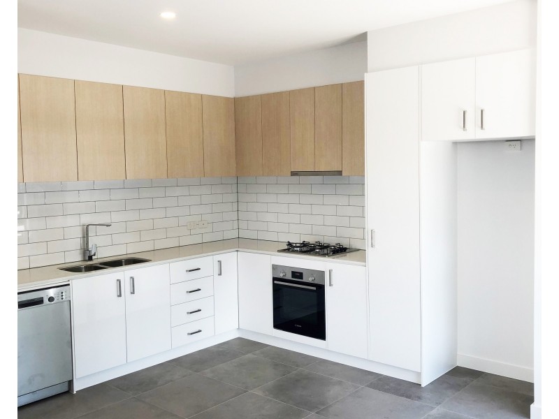 18  Jefferies Lane, Mawson Lakes SA 5095