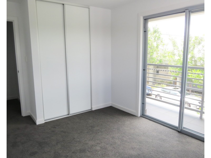 18  Jefferies Lane, Mawson Lakes SA 5095