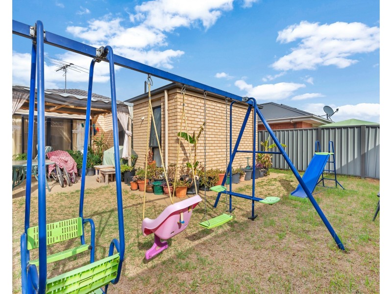 2 Alexandrina Crescent, Andrews Farm SA 5114
