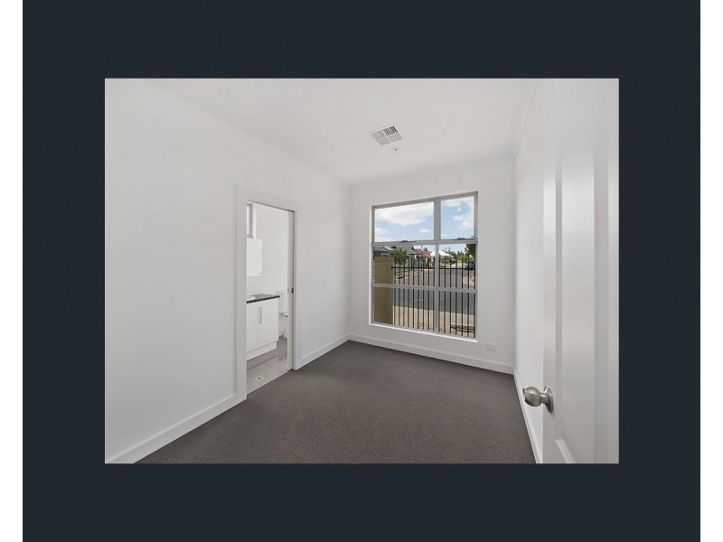 32 Augustine Street, Mawson Lakes SA 5095